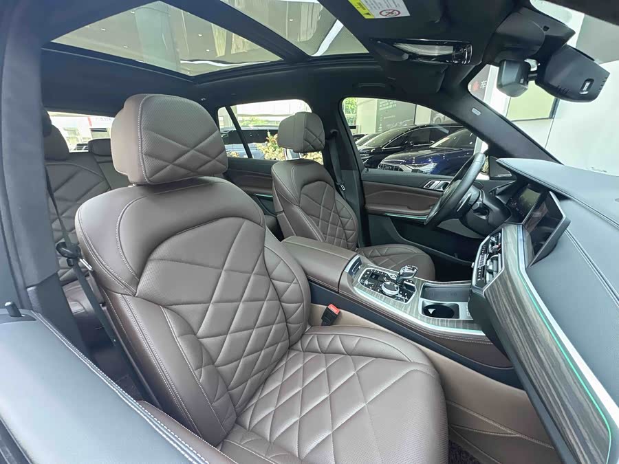 BMW X5 2022 Facelift xDrive 40Li Luxury M Sport Package - zdjęcie 8