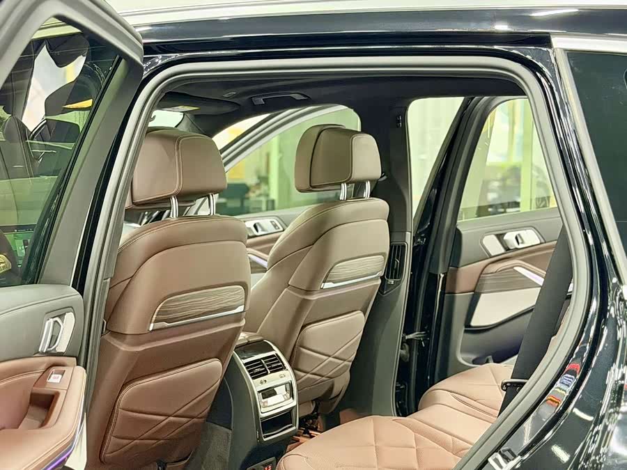 BMW X5 2022 Facelift xDrive 40Li Luxury M Sport Package - zdjęcie 8