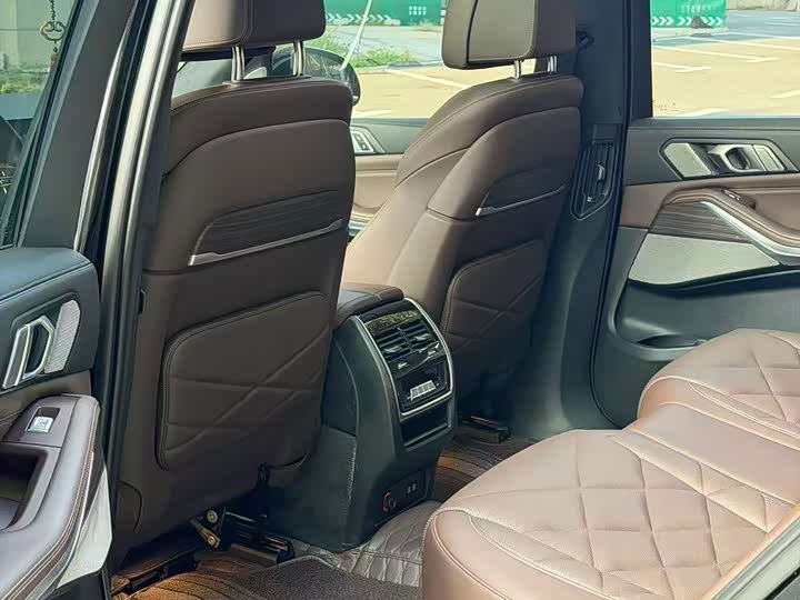BMW X5 2022 xDrive 40Li Luxury M Sport Package - zdjęcie 15