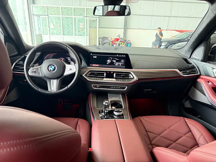 BMW X5 2022 xDrive 40Li M Sport - zdjęcie 16