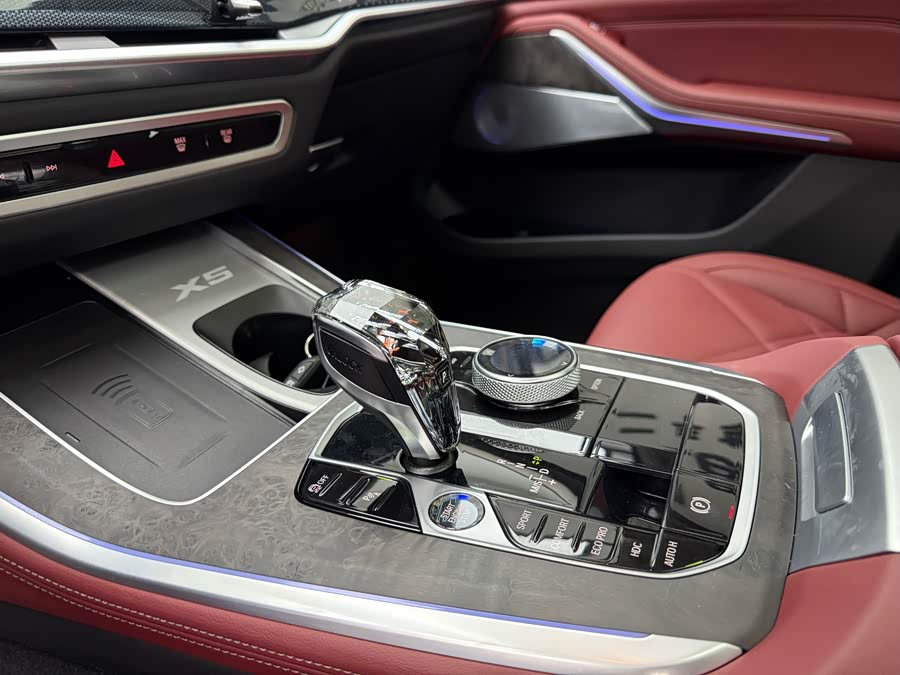 BMW X5 2023 xDrive 30Li Luxury M Sport Night Package - zdjęcie 12