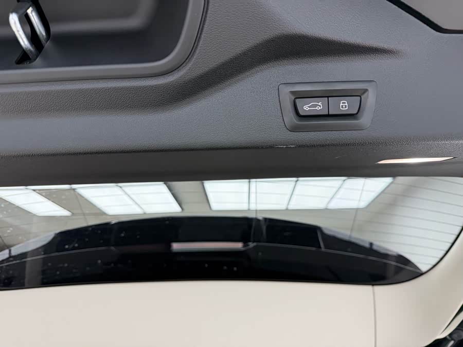 BMW X5 2023 xDrive 30Li Luxury M Sport Night Package - zdjęcie 20