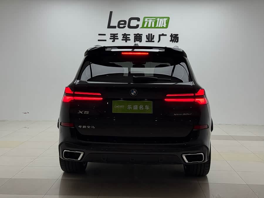 BMW X5 2023 xDrive 30Li Luxury M Sport Night Package - zdjęcie 6