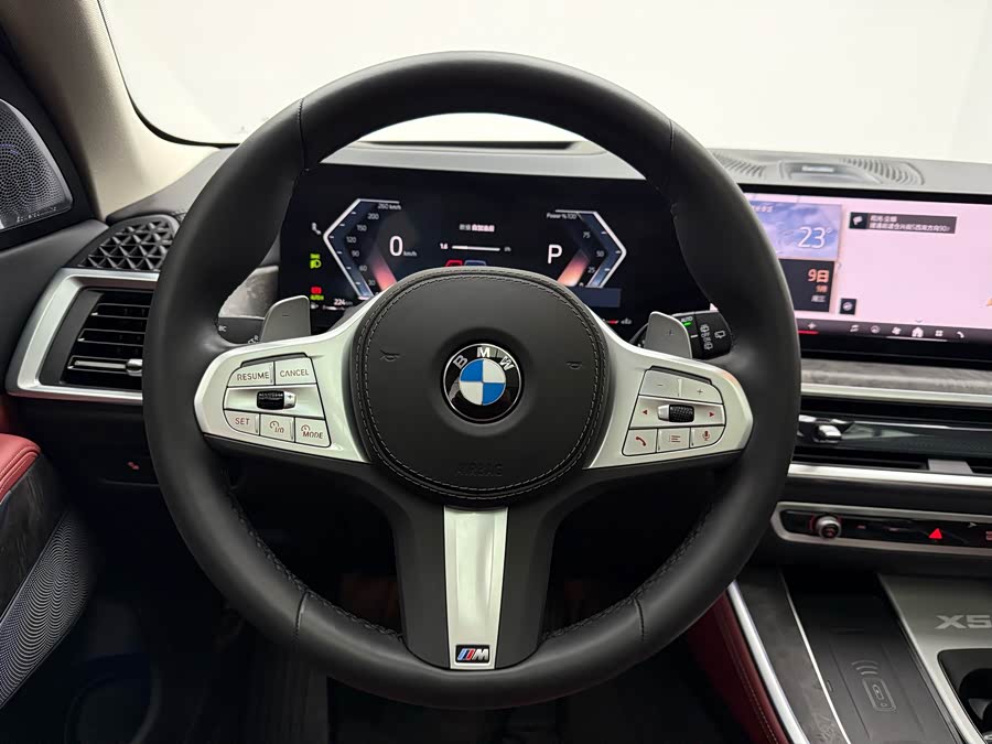 BMW X5 2023 xDrive 30Li Luxury M Sport Night Package - zdjęcie 9