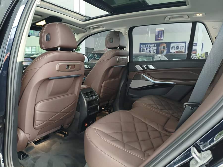 BMW X5 2023 xDrive 30Li Luxury M Sport Package - zdjęcie 15