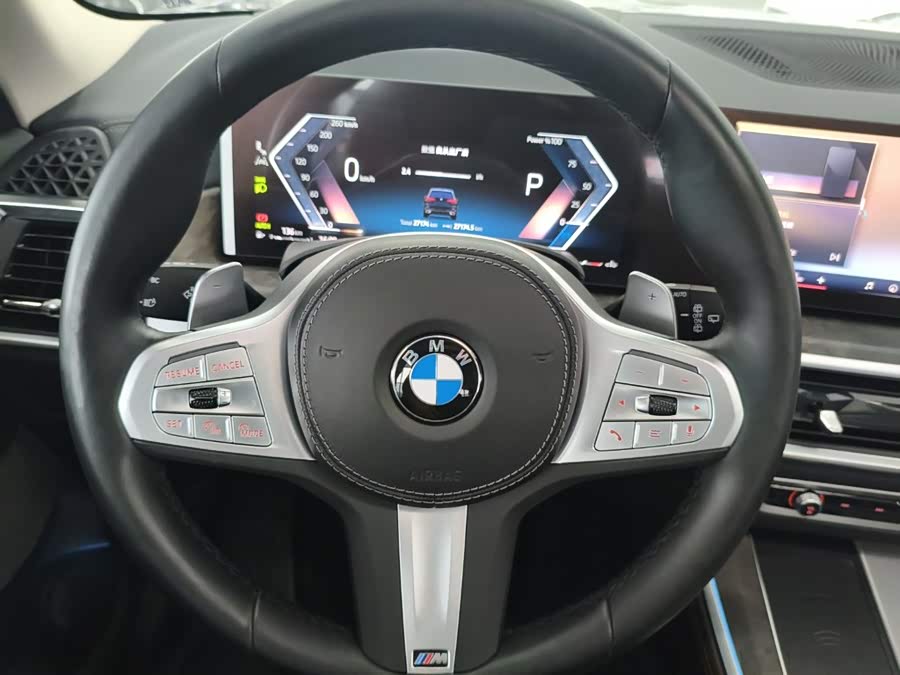 BMW X5 2023 xDrive 30Li Luxury M Sport Package - zdjęcie 10