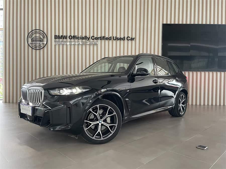 BMW X5 2025 xDrive 30Li Luxury M Sport Night Package - zdjęcie 1
