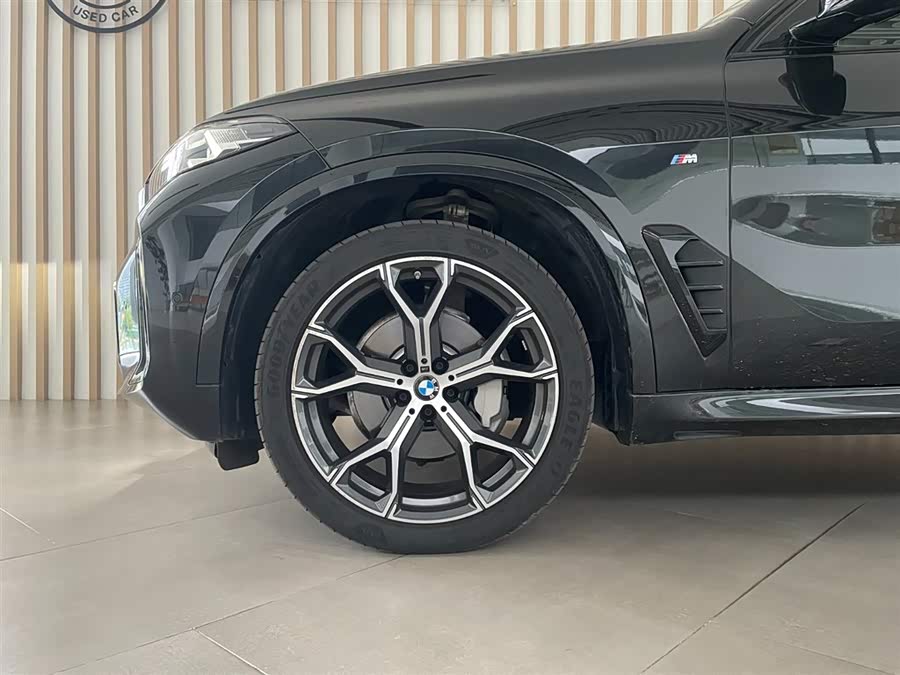 BMW X5 2025 xDrive 30Li Luxury M Sport Night Package - zdjęcie 14