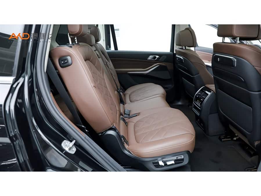 BMW X7 2023 xDrive40i Leading Luxury Package - zdjęcie 8