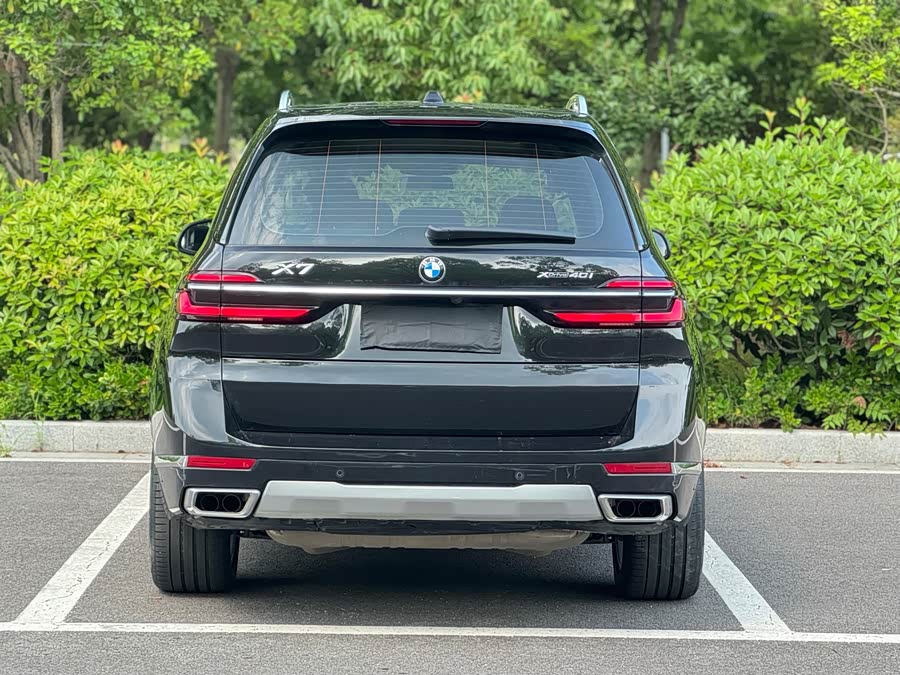 BMW X7 2023 xDrive40i Leading Luxury Package - zdjęcie 8