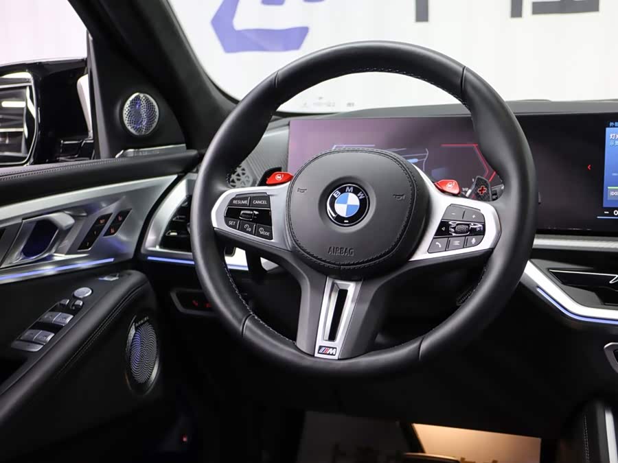 BMW XM 2023 50e - zdjęcie 17