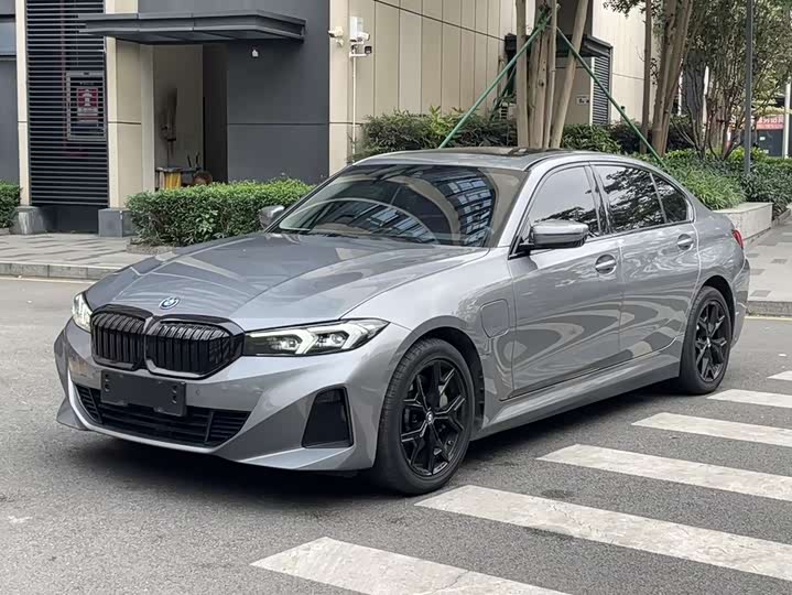 BMW i3 2022 eDrive 35 L - zdjęcie 18