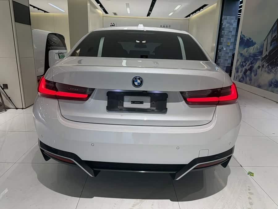 BMW i3 2025 eDrive 40 L Night Package - zdjęcie 5