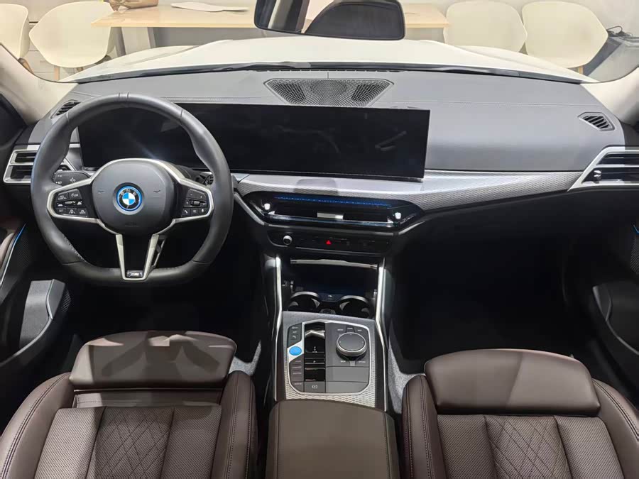 BMW i3 2025 eDrive 40 L Night Package - zdjęcie 9