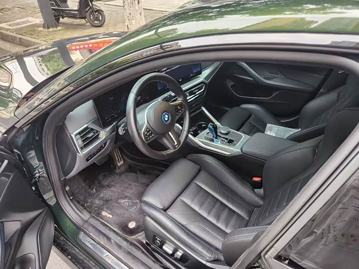 BMW i4 2022 M50 - zdjęcie 5