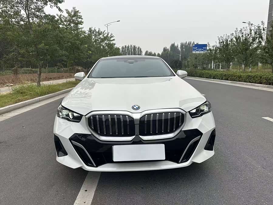 BMW i5 2024 eDrive 35L Luxury M Sport Package - zdjęcie 2