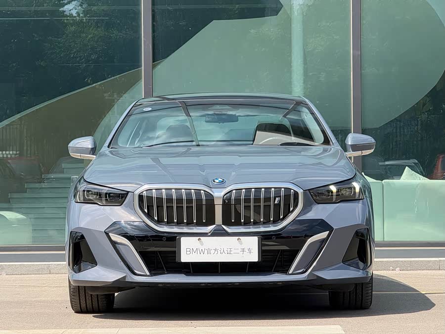 BMW i5 2024 eDrive 35L Luxury M Sport Package - zdjęcie 16