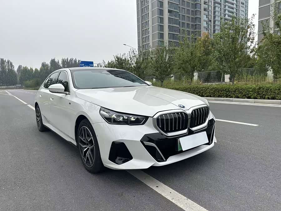 BMW i5 2024 eDrive 35L Luxury M Sport Package - zdjęcie 3