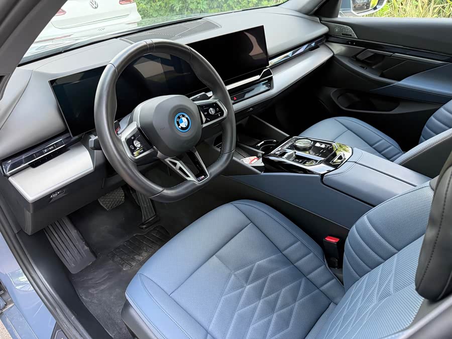 BMW i5 2024 eDrive 35L Luxury M Sport Package - zdjęcie 3