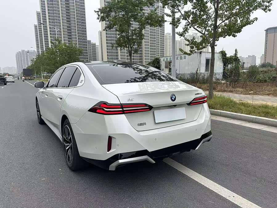 BMW i5 2024 eDrive 35L Luxury M Sport Package - zdjęcie 7