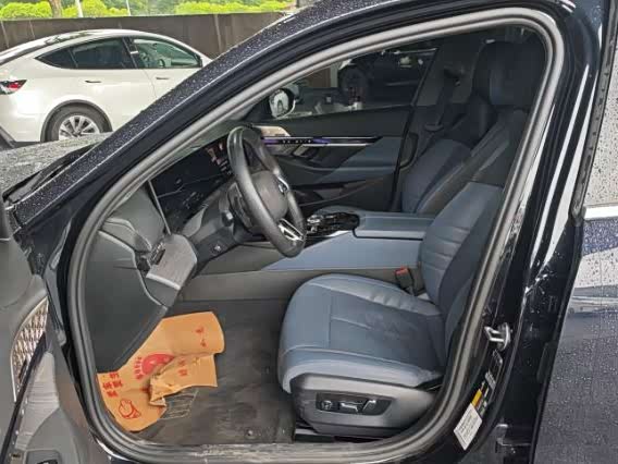 BMW i5 2024 eDrive 35L Luxury Package - zdjęcie 20