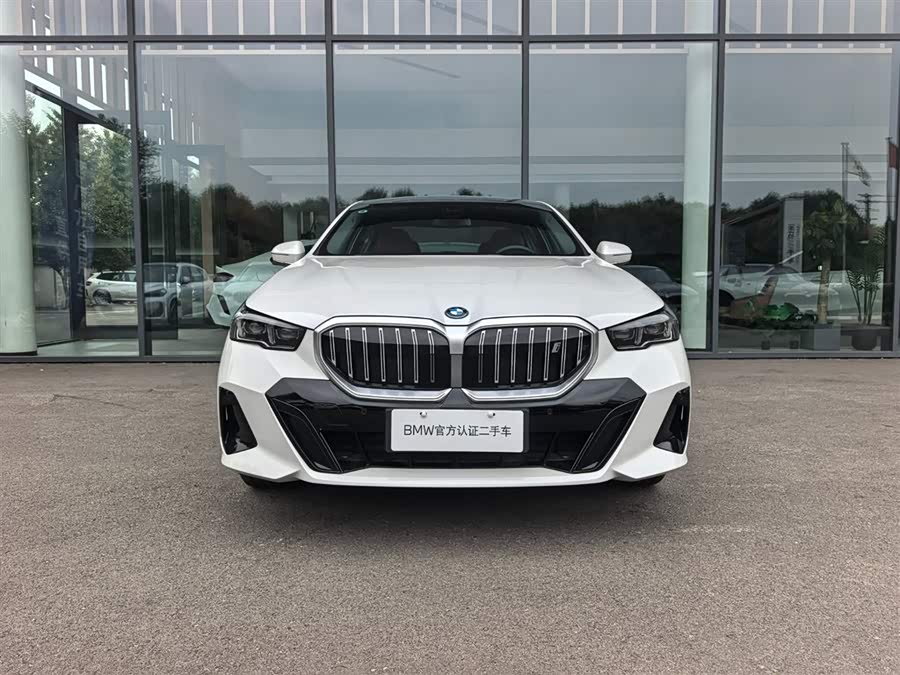BMW i5 2025 eDrive 35L M Sport - zdjęcie 2