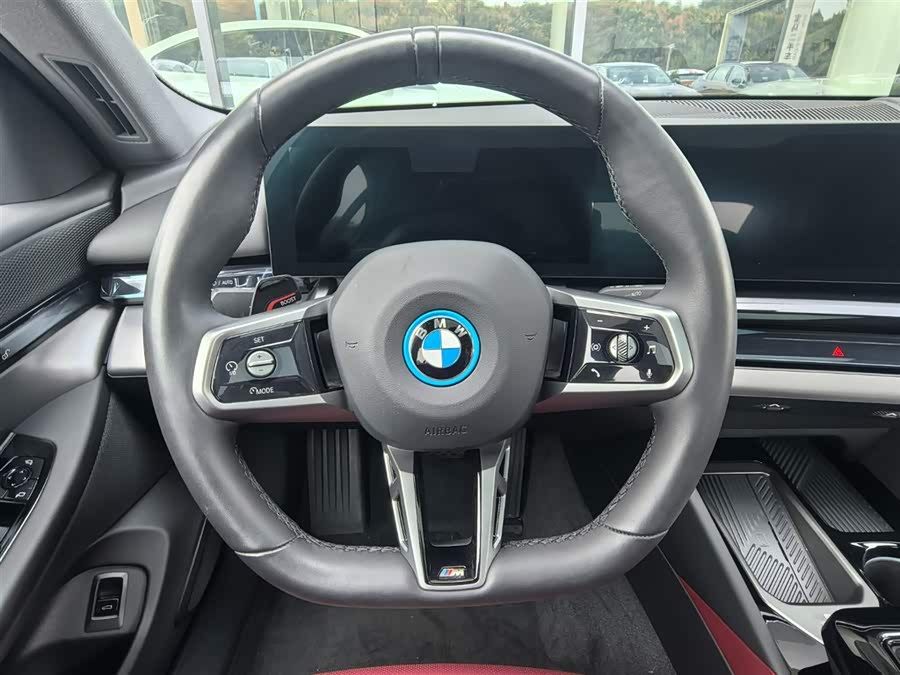BMW i5 2025 eDrive 35L M Sport - zdjęcie 10