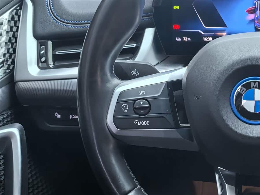 BMW iX1 2023 xDrive30L M Sport - zdjęcie 15