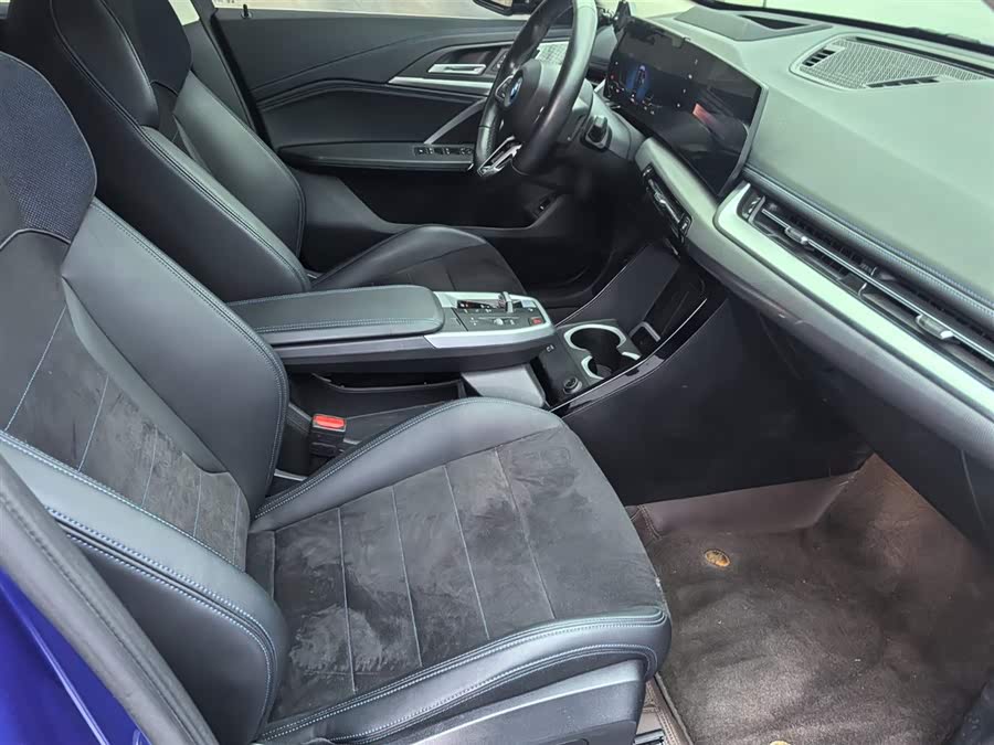 BMW iX1 2023 xDrive30L M Sport - zdjęcie 9