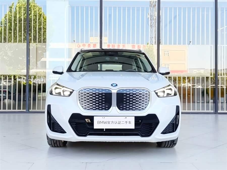 BMW iX1 2025 eDrive25L M Sport Package - zdjęcie 2