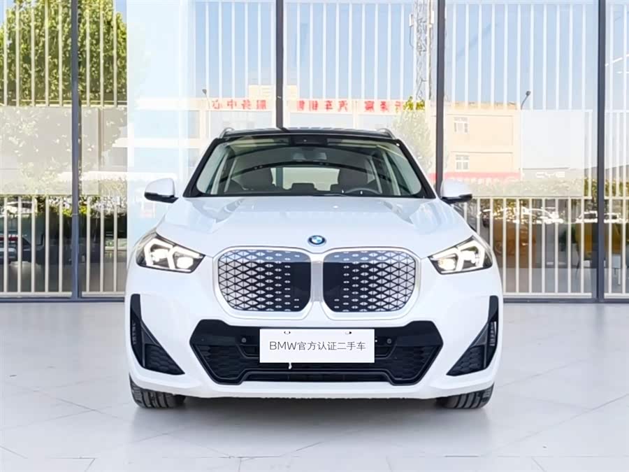 BMW iX1 2025 eDrive25L M Sport Package - zdjęcie 2