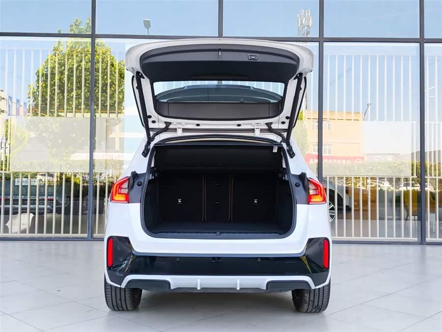 BMW iX1 2025 eDrive25L M Sport Package - zdjęcie 5