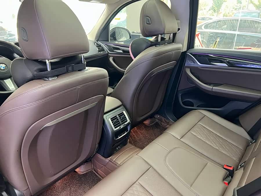 BMW iX3 2024 Leading Edition - zdjęcie 6