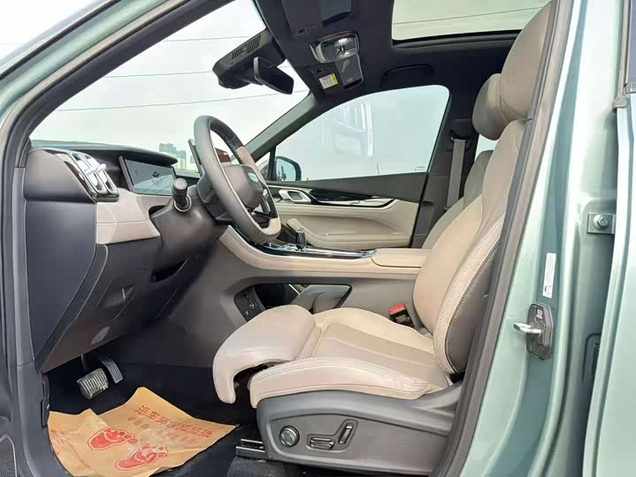 Boyue L 2025 4th Generation 1.5TD DCT Luxury - zdjęcie 13