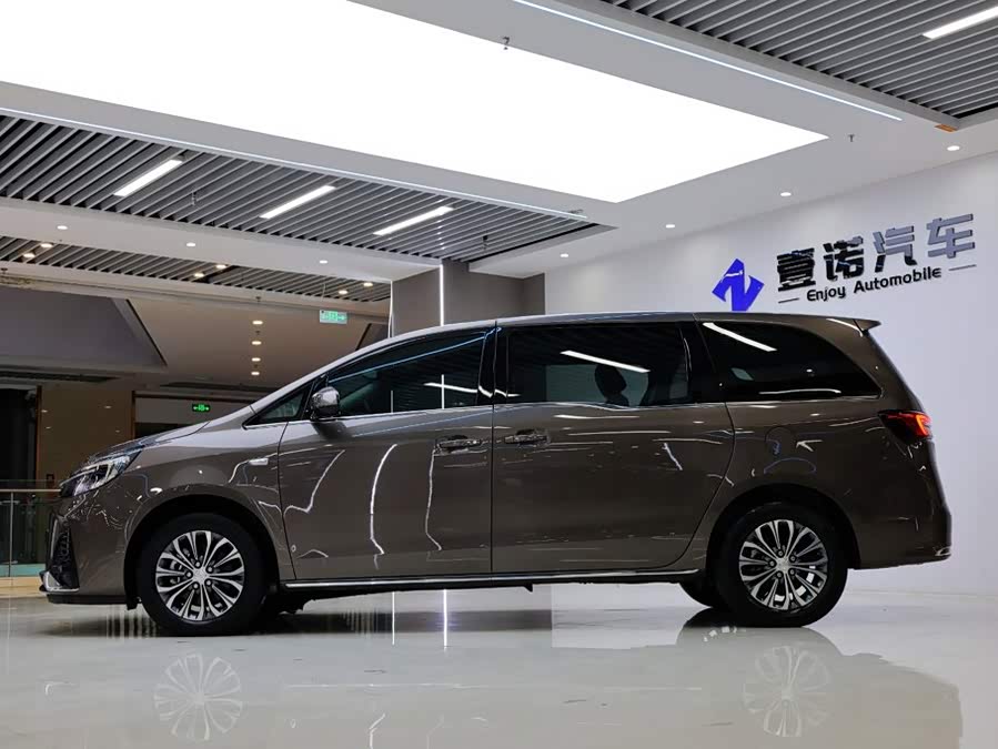 Buick GL8 2023 Land Business Class Comfort Version - zdjęcie 3