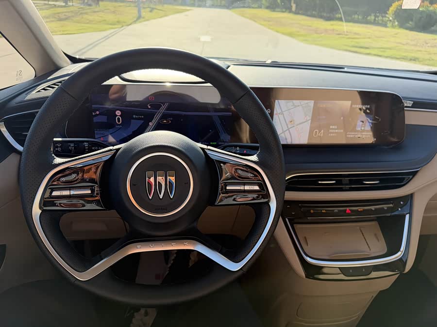 Buick GL8 New Energy 2025 Luxurious Version - zdjęcie 12