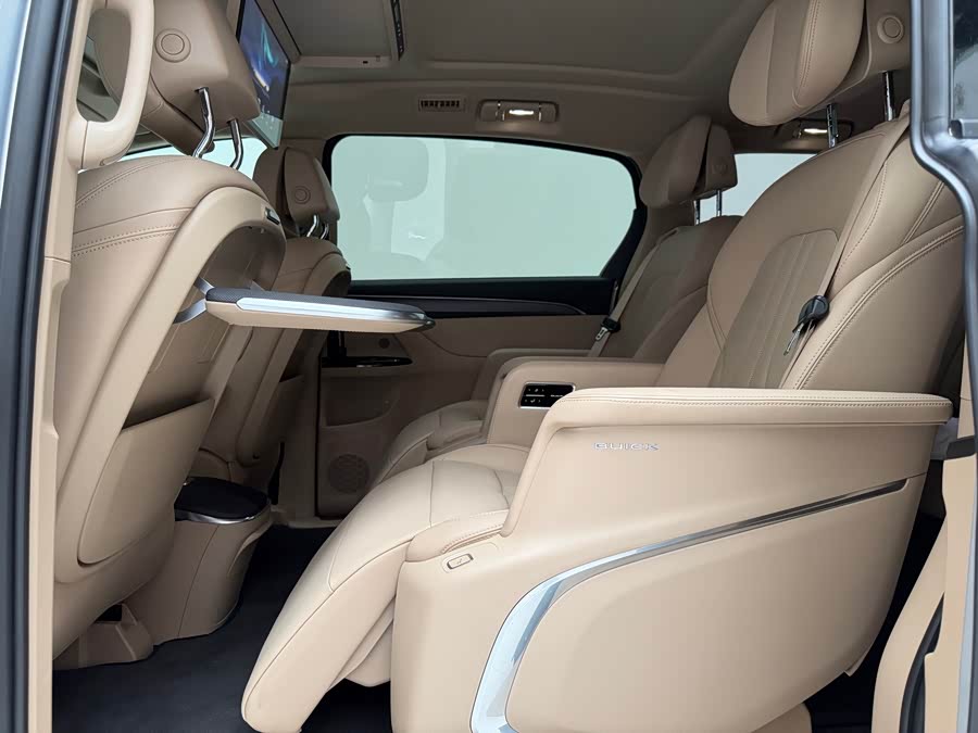 Buick GL8 New Energy 2025 Luxurious Version - zdjęcie 5
