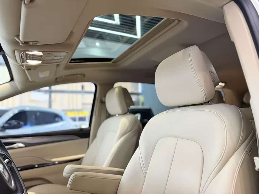 Buick GL8 New Energy 2025 Luxurious Version - zdjęcie 6