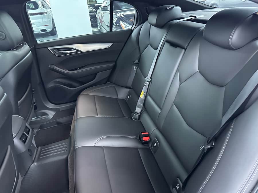 Cadillac CT5 2024 28T Luxury - zdjęcie 11