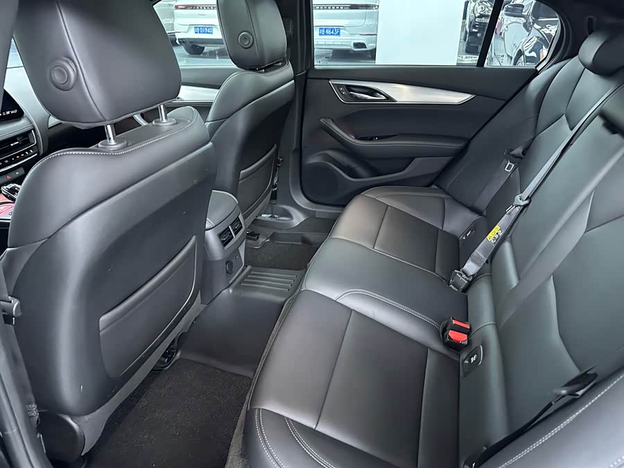 Cadillac CT5 2024 28T Luxury - zdjęcie 10