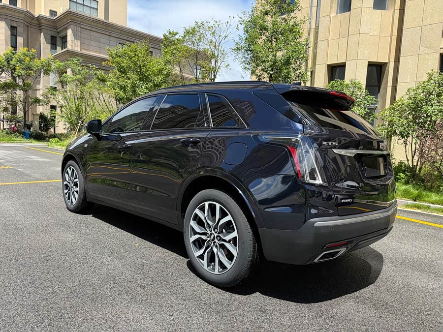 Cadillac XT5 2022 2.0T 4WD Luxury (Hummingbird Edition) - zdjęcie 14