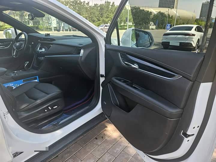 Cadillac XT5 2023 2.0T 2WD Stylish - zdjęcie 20