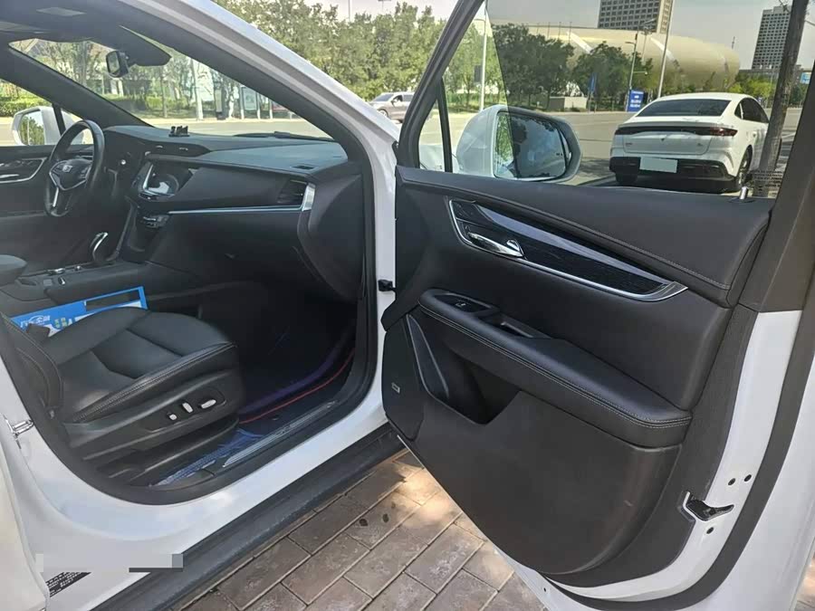 Cadillac XT5 2023 2.0T 2WD Stylish - zdjęcie 8
