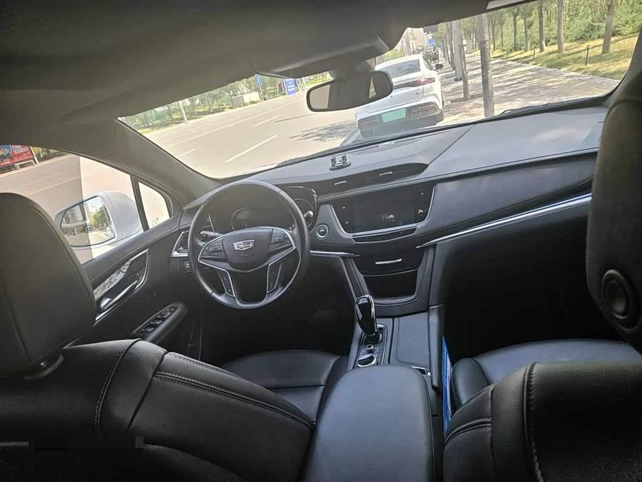 Cadillac XT5 2023 2.0T 2WD Stylish - zdjęcie 10