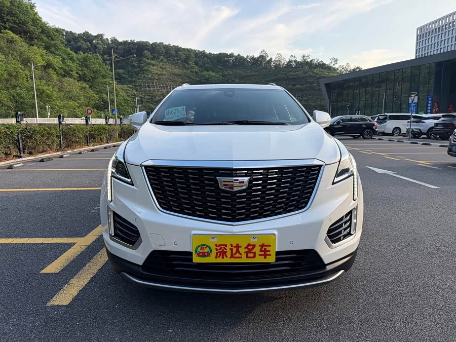 Cadillac XT5 2024 2.0T 2WD Fashion - zdjęcie 1