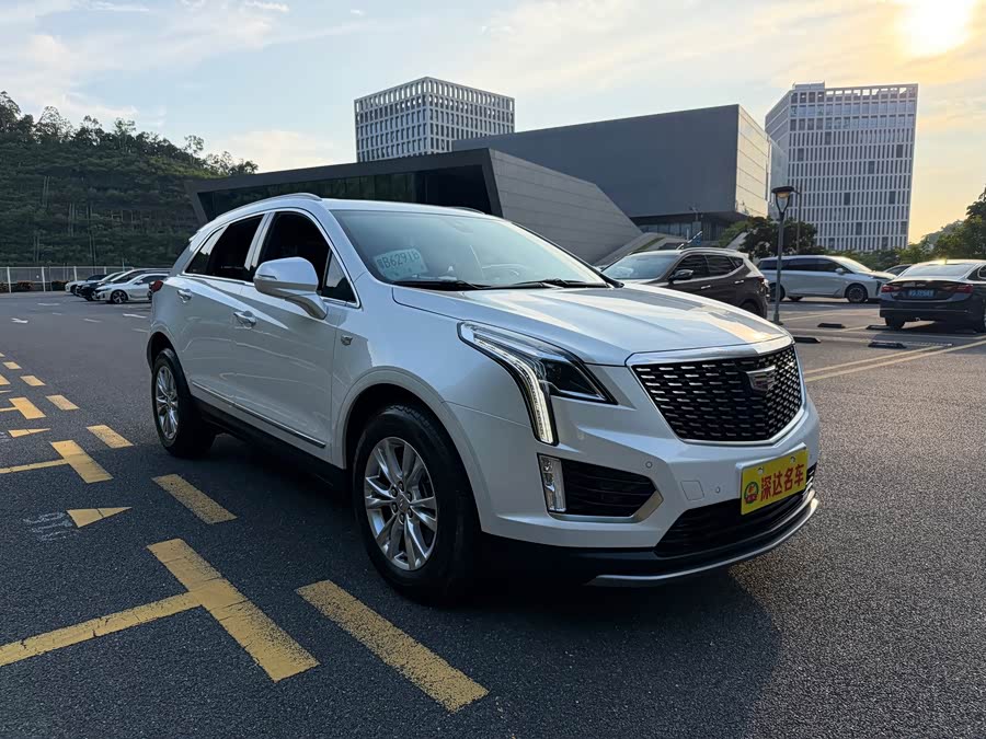 Cadillac XT5 2024 2.0T 2WD Fashion - zdjęcie 3