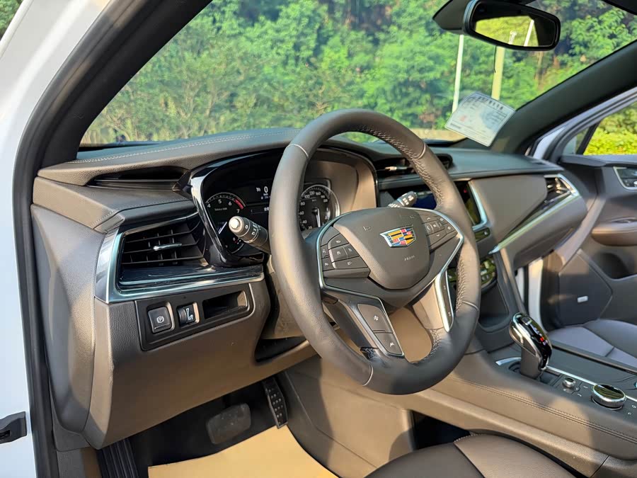Cadillac XT5 2024 2.0T 2WD Fashion - zdjęcie 9
