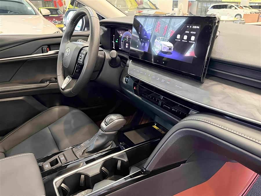 Camry 2024 2.0T Luxury - zdjęcie 18