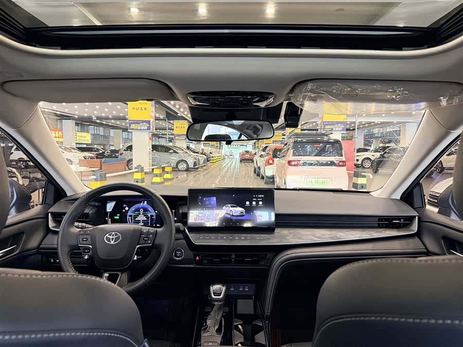 Camry 2024 2.0T Luxury - zdjęcie 19