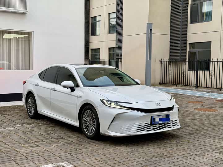 Camry 2025 2.0HG Glory - zdjęcie 17